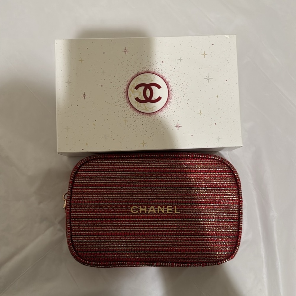 Chanel Red Striped Pouch Bag ♥️ - Picture 3 of 8